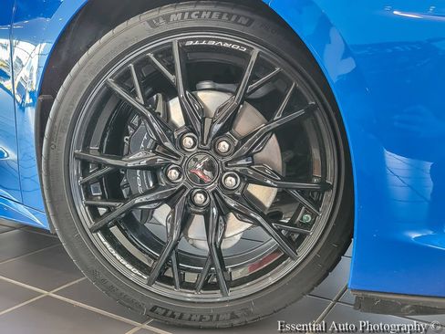 Used 2024 Chevrolet Corvette Stingray Preferred Cpe w/ Battery Protection Package RWD image 13