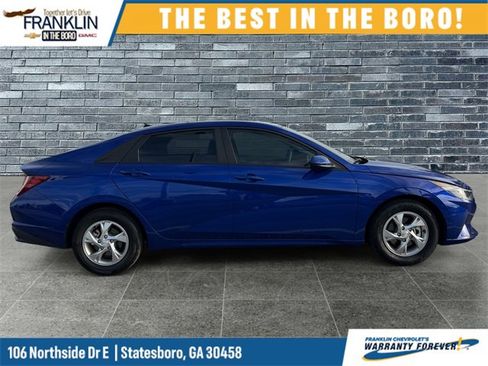 Used 2023 Hyundai Elantra SE image 1