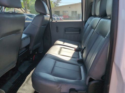 Used 2014 Ford F450 4x4 Crew Cab Super Duty image 15