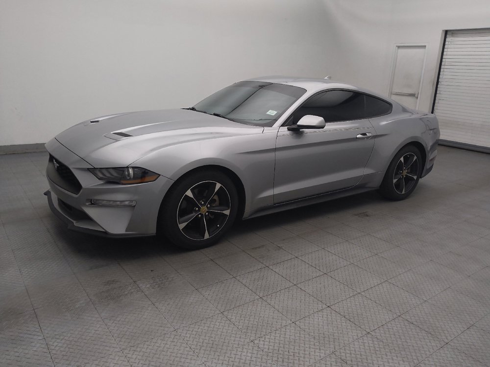 Used 2020 Ford Mustang Coupe RWD image 2