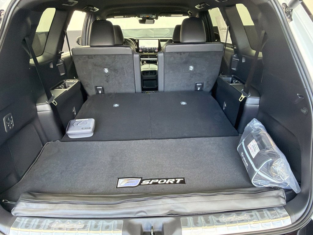 New 2026 Lexus TX 500h AWD w/ Technology Package image 28