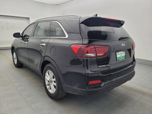 Used 2019 Kia Sorento LX w/ LX Convenience Package image 5
