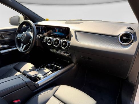 Used 2021 Mercedes-Benz GLA 250 4MATIC image 20