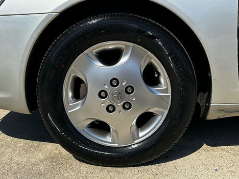 Used 2003 Toyota Avalon XLS image 61