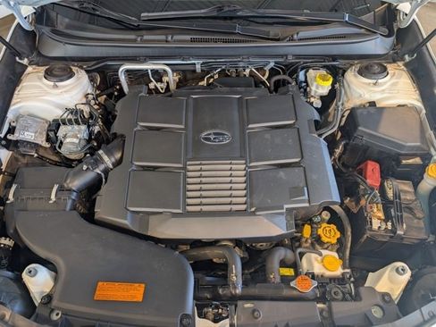 Used 2017 Subaru Outback 3.6R Touring w/ Popular Package #5A image 31