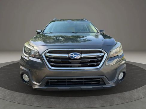 Used 2019 Subaru Outback 2.5i Premium AWD/4WD image 2