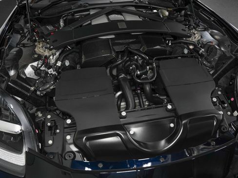 Used 2025 Aston Martin Vanquish RWD image 53