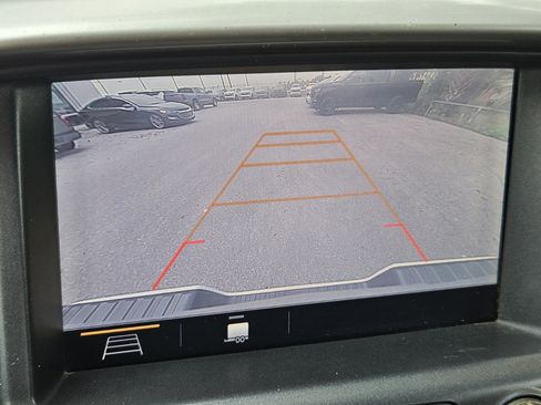 Used 2019 Chevrolet Colorado LT image 17