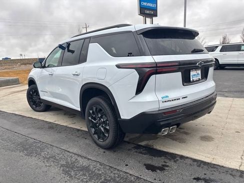 New 2026 Chevrolet Traverse LT w/ Enhanced Driving Package image 5