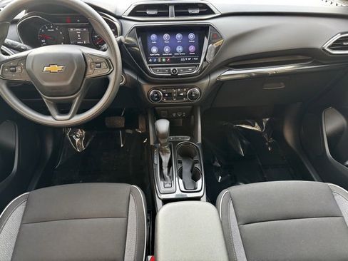 Certified 2021 Chevrolet TrailBlazer LT w/ Convenience Package image 2
