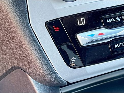 Used 2021 Ford Explorer XLT w/ Equipment Group 202A image 20