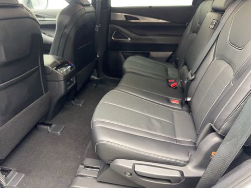 Used 2023 INFINITI QX60 Luxe w/ Performance Audio Package image 33