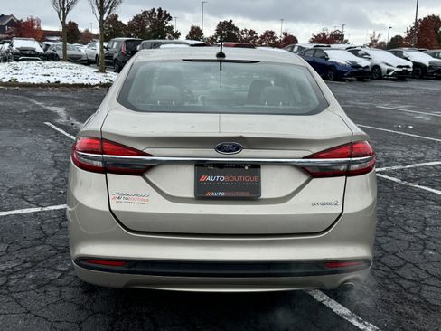 Used 2018 Ford Fusion S image 12