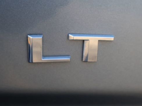 Used 2025 Chevrolet Silverado 1500 LT image 7