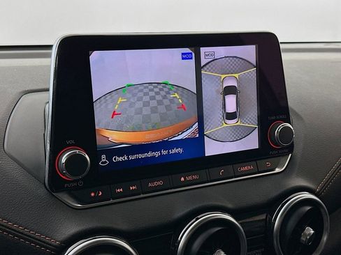 Used 2021 Nissan Sentra SR w/ SR Premium Package FWD image 18