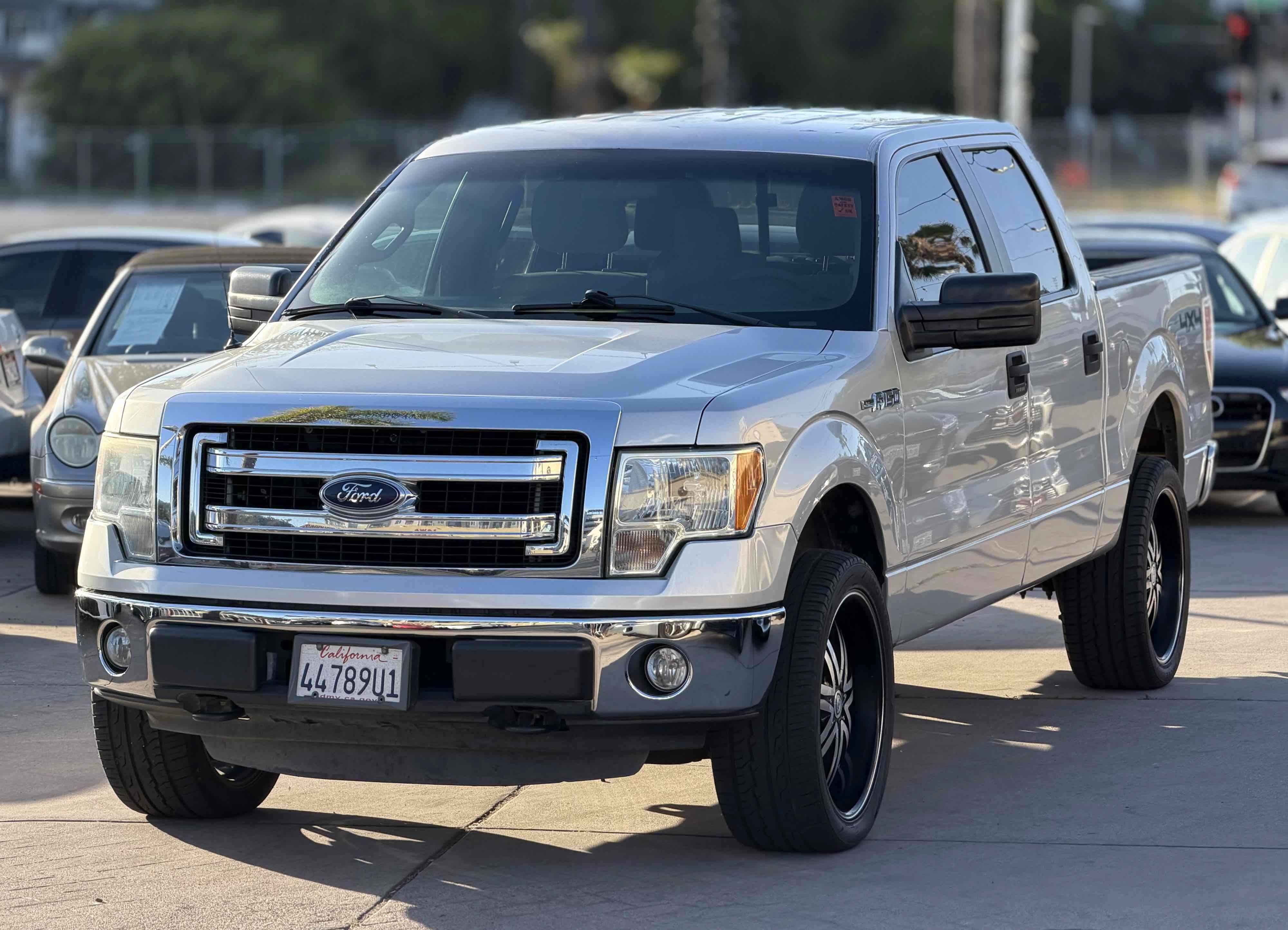 Used 2014 Ford F150 XLT AWD/4WD image 3
