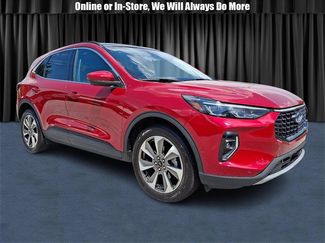 Used 2023 Ford Escape Platinum w/ Premium Technology Package image 1