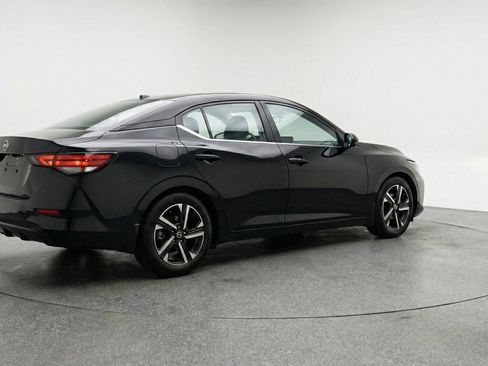 Used 2025 Nissan Sentra SV FWD image 9