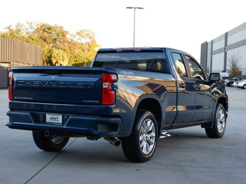 Used 2020 Chevrolet Silverado 1500 Custom w/ Custom Value Package image 16