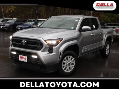 New 2025 Toyota Tacoma SR5