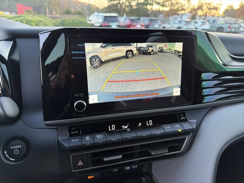 New 2026 Toyota Camry SE image 7