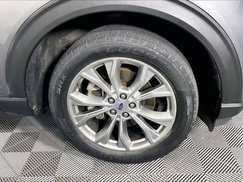 Used 2021 Ford Explorer Limited w/ Equipment Group 301A AWD/4WD image 12