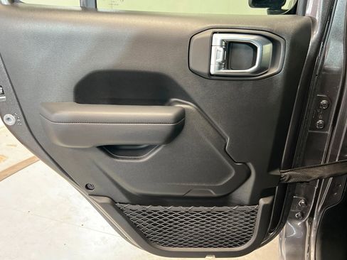 Certified 2024 Jeep Wrangler Sport S image 18