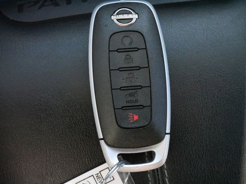 Used 2023 Nissan Pathfinder Platinum w/ Lighting Package (N93) image 34