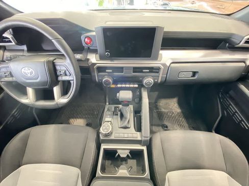 Certified 2025 Toyota 4Runner TRD Off-Road image 22