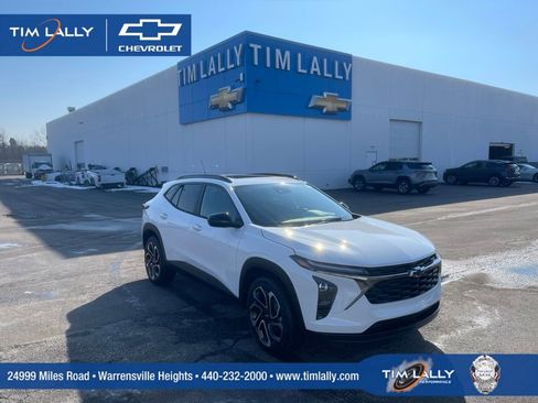 New 2026 Chevrolet Trax RS w/ Sunroof Package image 1