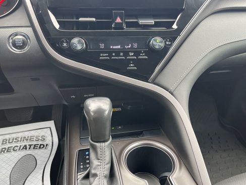 Used 2023 Toyota Camry XSE image 18