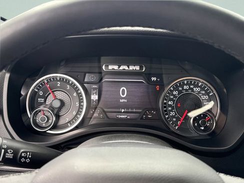 Used 2025 RAM 1500 Big Horn AWD/4WD image 37