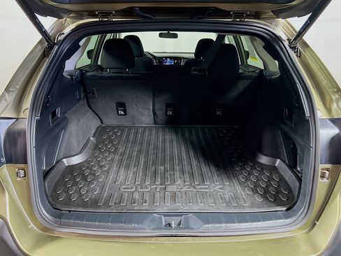 Used 2025 Subaru Outback Premium AWD/4WD image 22