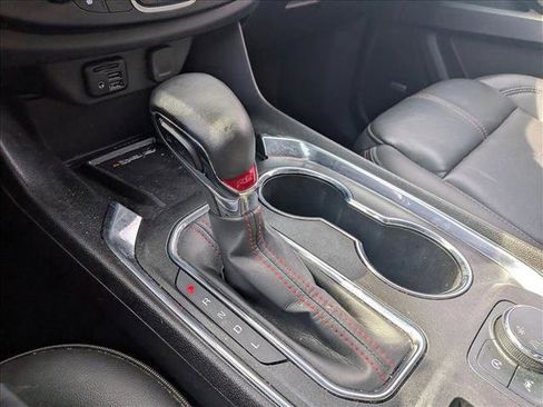 Used 2023 Chevrolet Traverse RS image 11