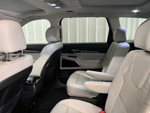 Used 2020 Kia Telluride SX w/ SX Prestige Package image 14
