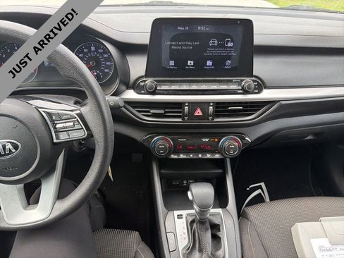 Used 2019 Kia Forte LXS FWD image 10