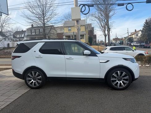 Used 2019 Land Rover Discovery HSE Luxury image 3