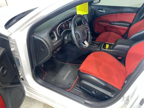 Used 2016 Dodge Charger R/T Scat Pack w/ Beats Audio Group image 11