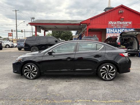 Used 2017 Acura ILX FWD image 6