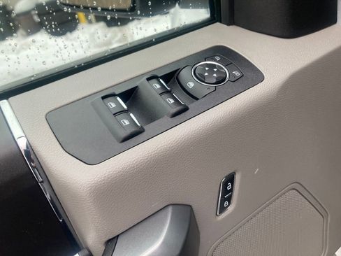 Used 2018 Ford F150 XLT w/ Trailer Tow Package image 14