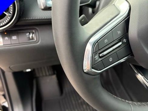 New 2026 Chevrolet Equinox LT w/ Convenience Package II FWD image 12
