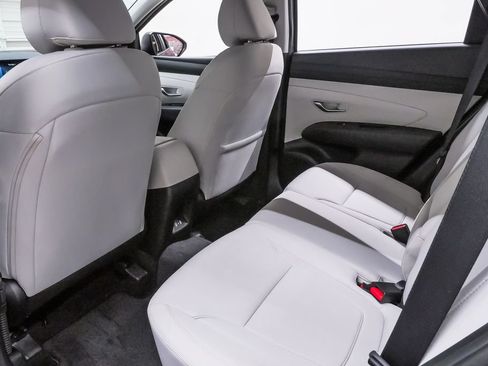 Certified 2026 Hyundai Tucson SE FWD image 10