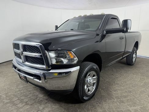 Used 2017 RAM 3500 Tradesman w/ Chrome Appearance Group AWD/4WD image 3