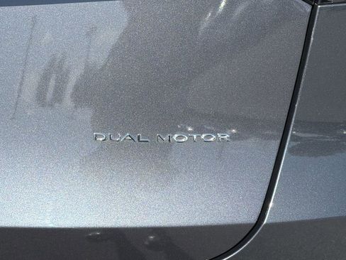 Used 2023 Tesla Model Y Long Range AWD/4WD image 10