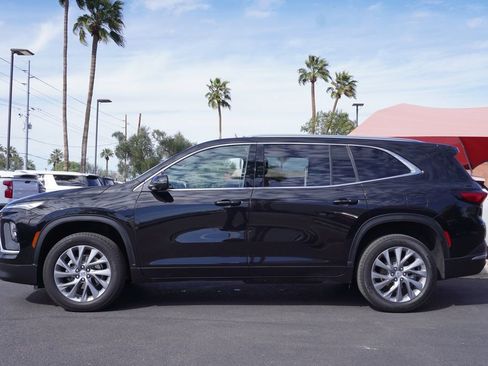 Certified 2025 Buick Enclave Preferred image 2