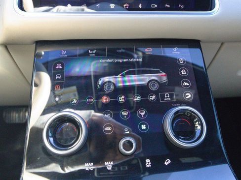 Used 2019 Land Rover Range Rover Velar R-Dynamic HSE AWD/4WD image 24