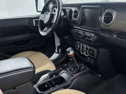 Used 2018 Jeep Wrangler Unlimited Sahara w/ Dual Top Group image 47