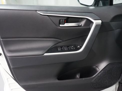 Certified 2025 Toyota RAV4 XLE image 30