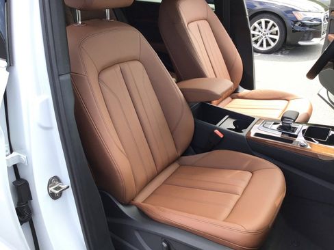 Certified 2023 Audi Q5 2.0T Premium w/ Convenience Package AWD/4WD image 28