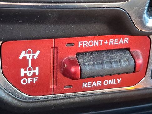 Used 2021 Jeep Wrangler Unlimited Rubicon image 24